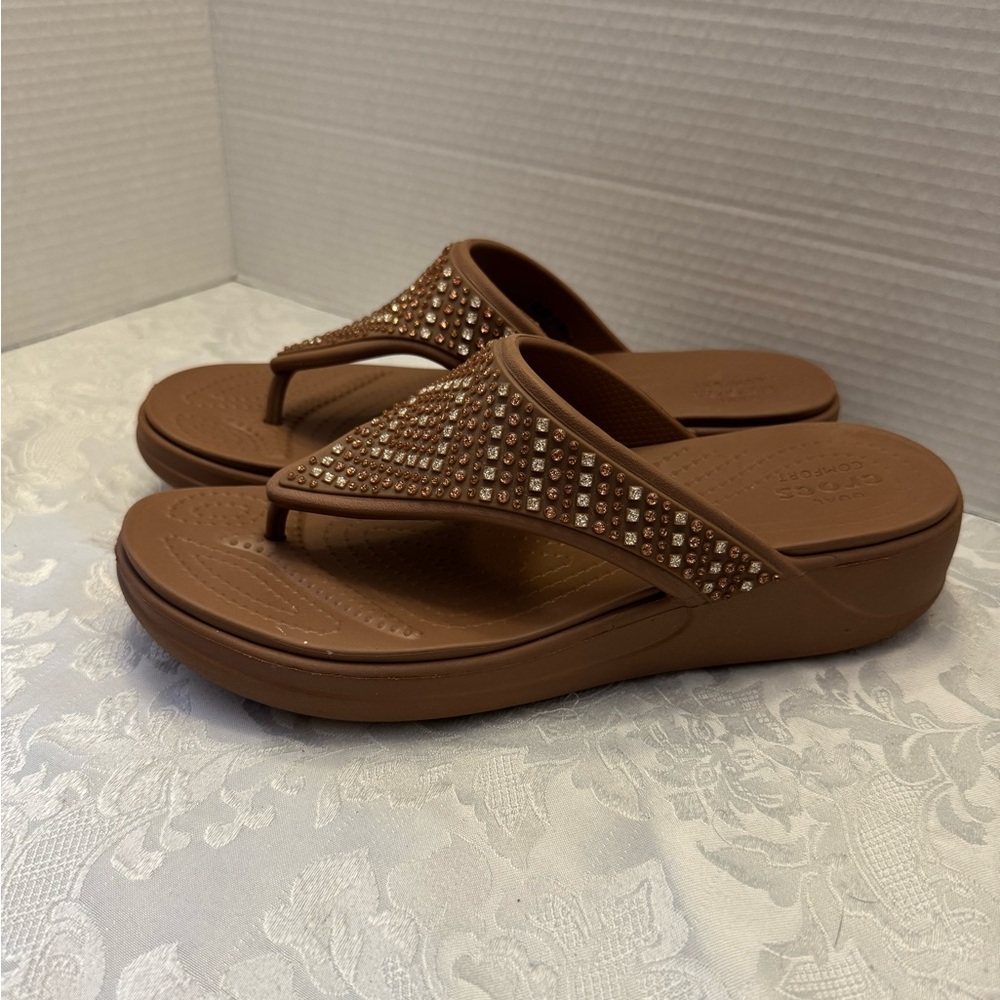 Crocs Women’s 10 Monterey Shimmer Wedge flip flop sandal bling comfort shoe‎